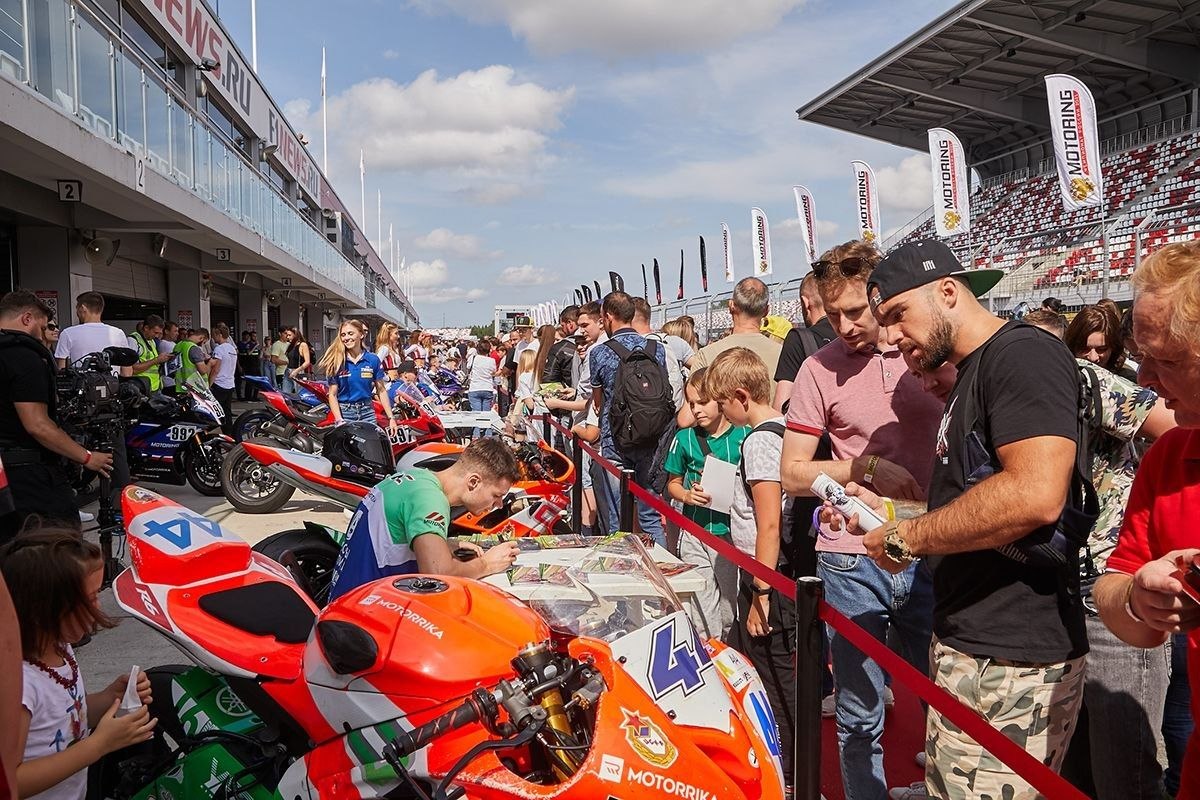 Moscow Raceway: трансляция MotoGP и автограф-сессия