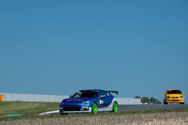 SUBaRu Z в объективе фотографа Анны