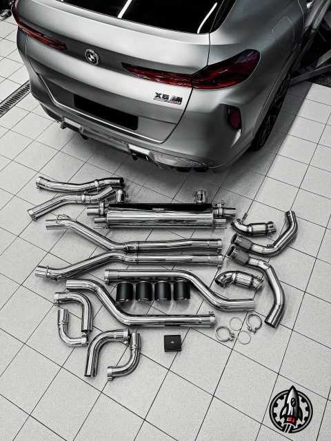 BMW X6M получил спортивный выхлоп и карбоновый обвес MEGALODON